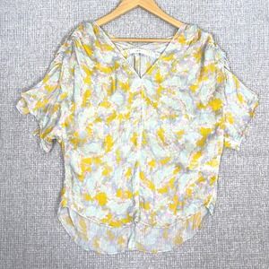 Vince Lotus Floral‎ Silk Blouse Sz S V-Neck Flutter Short Sleeve Blouse Fairy